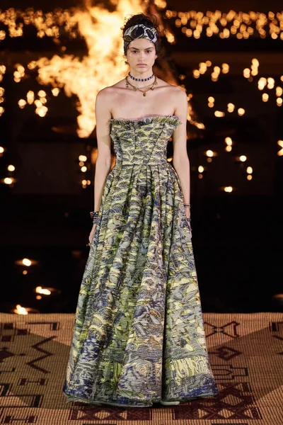 Look 104